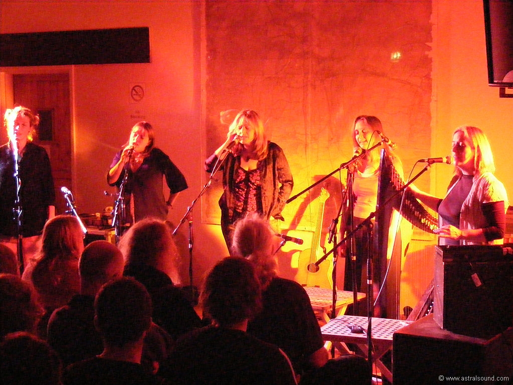 The Poozies in performance at the Armoury Hall, Newnham, 2007