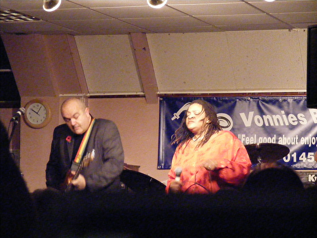 Angela Brown on stage at Vonnies in Charlton Kings, 2007