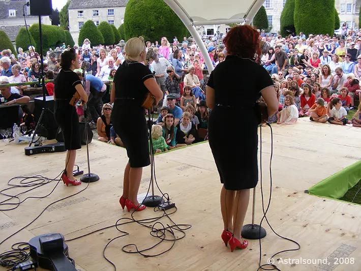 The Strumpettes, Painswick, 2011